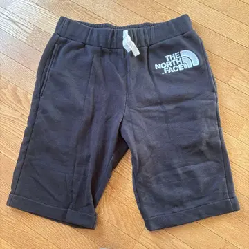 THE NORTH FACE 블랙 하프 팬츠
