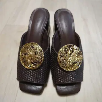 Lily Brown 다크 브라운 샌들