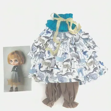 네오 브라이스 인기 작가님 작품 아웃핏 중고품