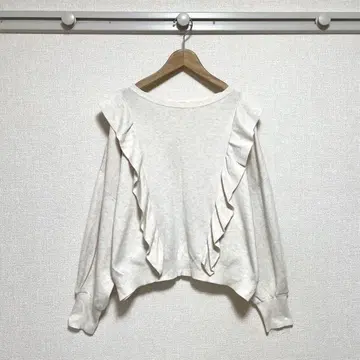 [ 새상품급 ] 로리즈팜 프릴 디자인 니트 소매 볼륨 달콤한 데이트 의류