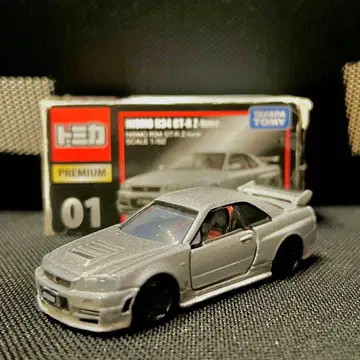 토미카 프리미엄 닛산 NISMO R34 GT-R Z-tune