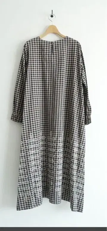 2022AW conges payes 콘제페이에 울 원피스