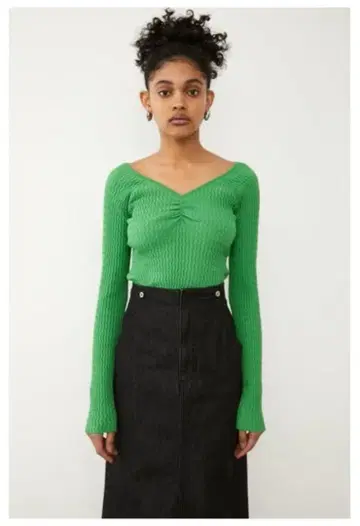 그린 V넥 리브 긴팔 스웨터