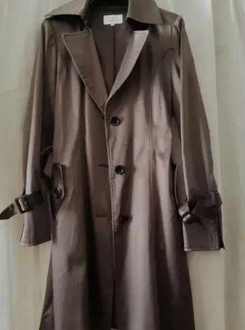 sorella di ketty 브라운 세부에 고집하는 쿨 트렌치