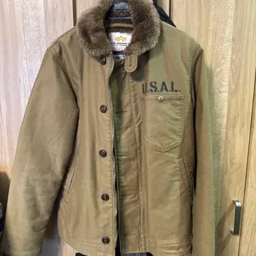 ALPHA INDUSTRIES x Lee 콜라보 밀리터리 자켓