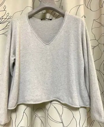 그레이 V넥 긴팔 크롭 스웨터