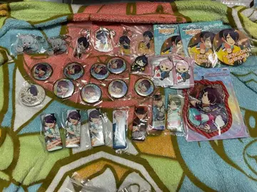 애니메이션 캐릭터 핀 배지 캔뱃지 세트