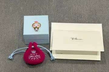 마리엘렌 드 타이어 스털링 론 헤르만 별 모양 하트