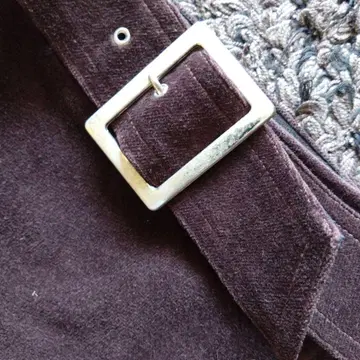 멜로즈 무릎 아래 기장 스커트