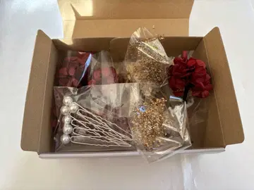 [ Lomeri ] 수국과 안개꽃의 펄 머리 장식 빨간색