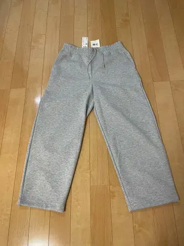 새상품 UNIQLO C 와이드 맨투맨 팬츠 L