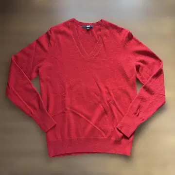 유니클로 캐시미어 100% 스웨터 V넥 니트