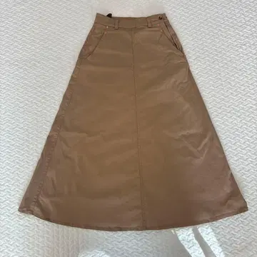 RED CARD 베이지 롱 스커트