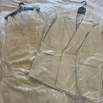 아이보리 비즈 장식 스커트 셋업