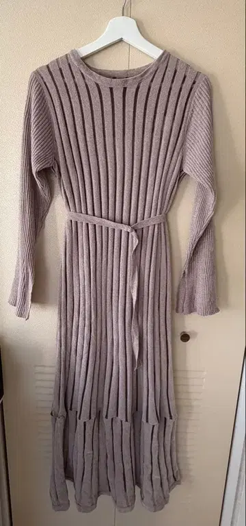 택 포함 새상품 LAGUNAMOON 몰얀 시어 스트라이프 니트 원피스 M