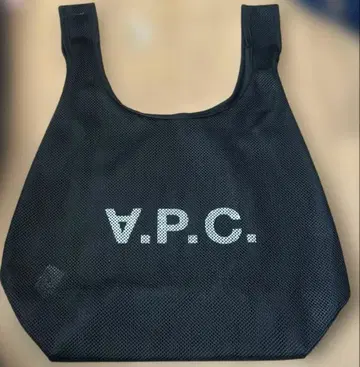 A.P.C. 블랙 메쉬 토트백