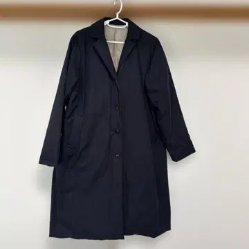 콩제 페이에 네이비 다운 코트