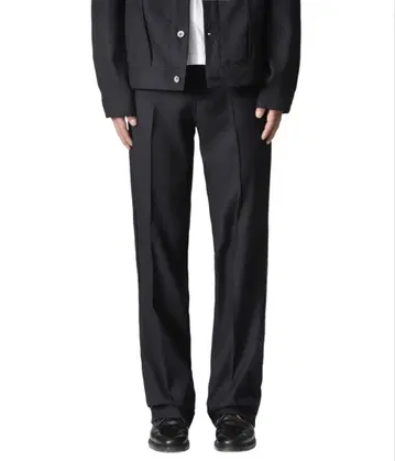 DAIRIKU 'Straight' 프레스드 팬츠