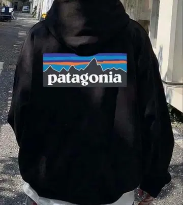 미사용 새상품 Patagonia 파타고니아 블랙 후드티 후드 부착 XL