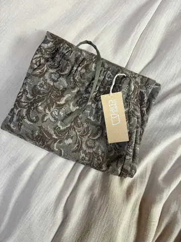 스튜디오 클립 스커트