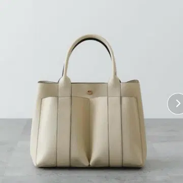 새상품 RODE SKO 더블 포켓 토트백 화이트