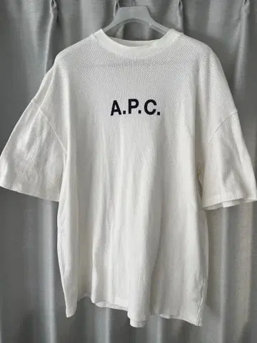 A.P.C. 메쉬 오버 사이즈 T셔츠 화이트
