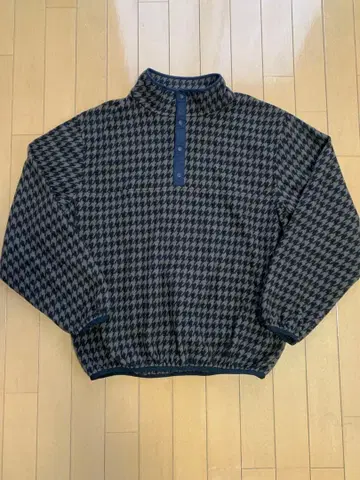 everyone Houndstooth Snap Pullover