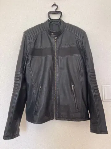 TRIUMPH 블랙 라이더 자켓