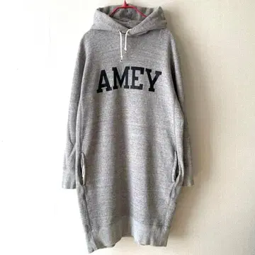 AMERICANA/아메리카나 후드 부착 프론트 로고 맨투맨 원피스