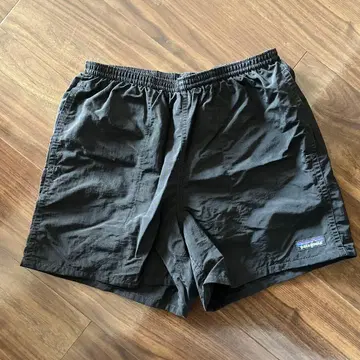 patagonia 블랙 숏팬츠