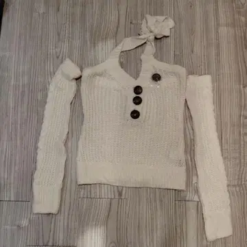 다이아 암커버 부착 슬리브리스 니트