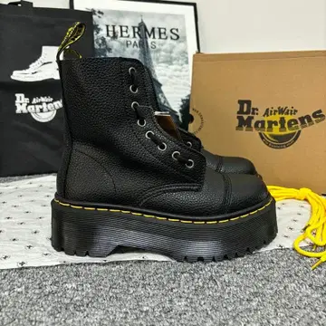 새상품 Dr. Martens 1460 8홀 하이컷 부츠 마틴 부츠