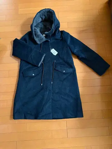 정가 35,000엔 네이비 후드 부착 아우터 코트