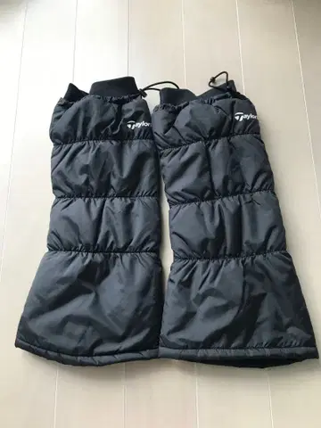 TaylorMade 블랙 레그 워머