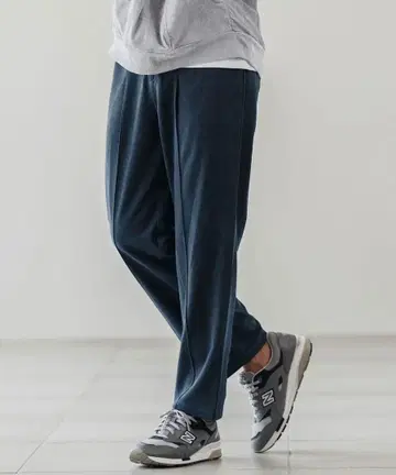 스웨이드라이크/센터 플리츠 팬츠