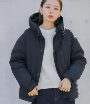 어반 리서치 서니 라벨 후디 다운 자켓 // 블랙