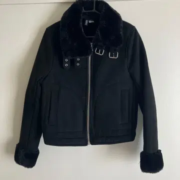 H&M 퍼 포함 블랙 자켓 사이즈 2