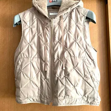 FENNEL 도트 퀼팅 집업 베스트