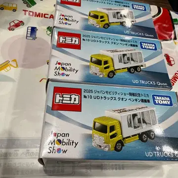 재팬 모빌리티 쇼 토미카 UD 트럭스 퀀 펭귄 운반차