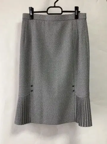 스커트 13호 옆에 밴딩 있음 미세스 새상품급