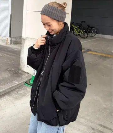 새상품 파르크로 한정판 PON 기획 충전솜 스탠드 카라 자켓 블랙