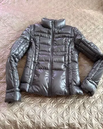 유니클로 프리미엄 다운 M 미사용