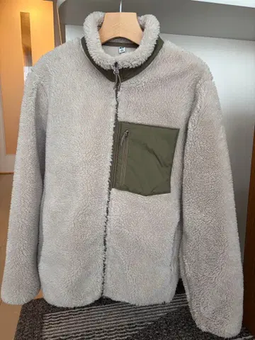 유니클로 방풍 아우터 플리스 자켓 남녀 공용 M 사이즈 베이지