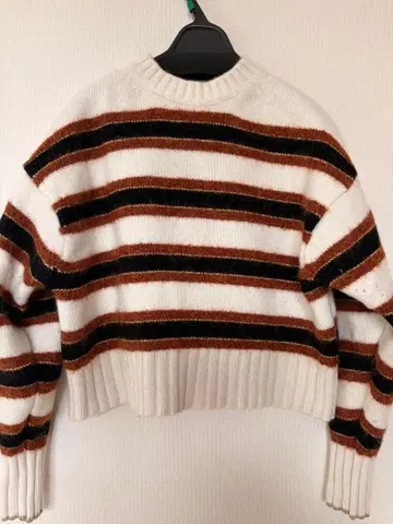 맥피 투모로우랜드 라무 캐시미어 보더 크루넥 니트 새상품급