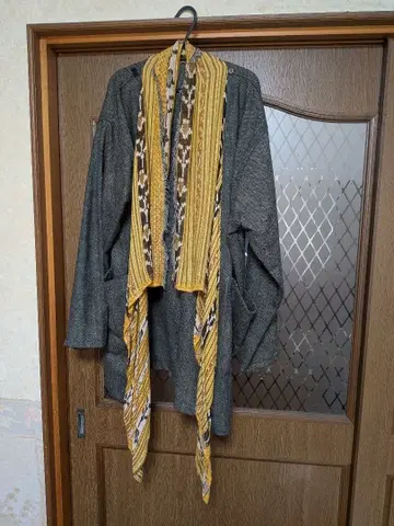 그레이 울 혼방 롱 코트 스톨 포함