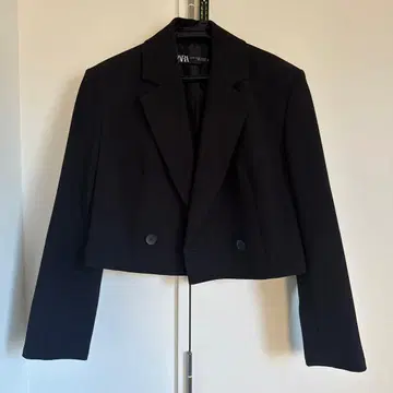 ZARA 블랙 크롭 자켓 XS