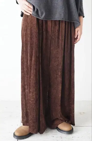 suzuki takayuki 개더 팬츠 II 마룬