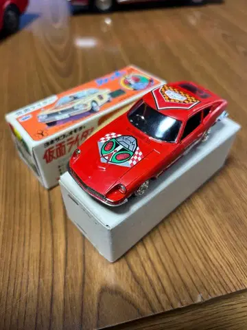 거의 재고, 쇼커의 자동차 가면라이더 닷선 미니카