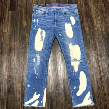 ARMANI EXCHANGE 라이트 블루 데님