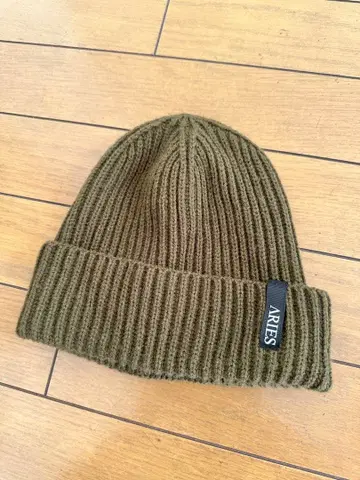 ARIES 올리브 그린 니트 모자